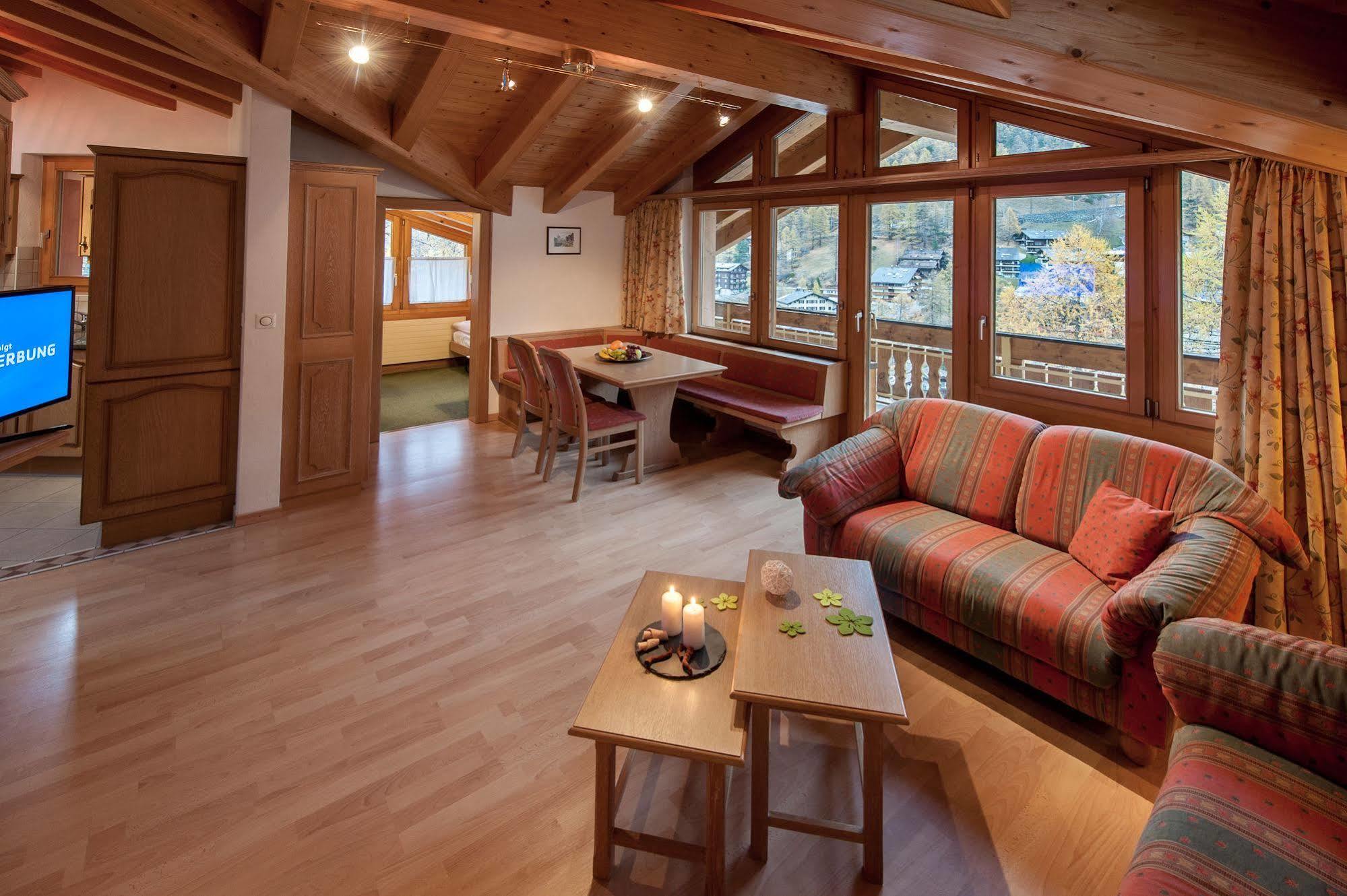 Appartements Zermatt Paradies Екстериор снимка