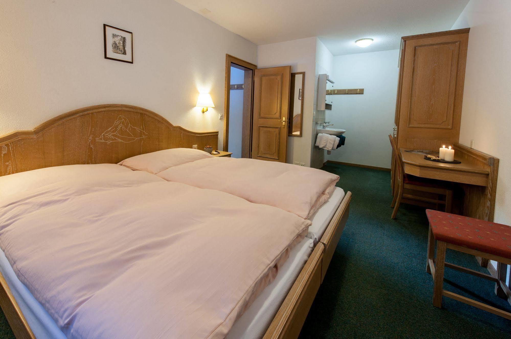 Appartements Zermatt Paradies Екстериор снимка
