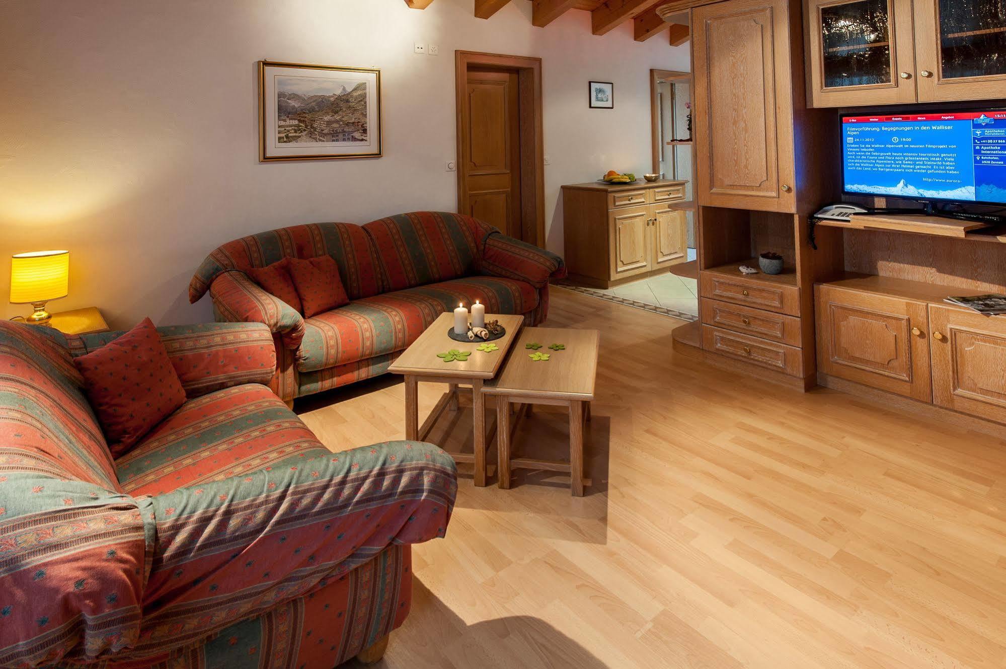 Appartements Zermatt Paradies Екстериор снимка