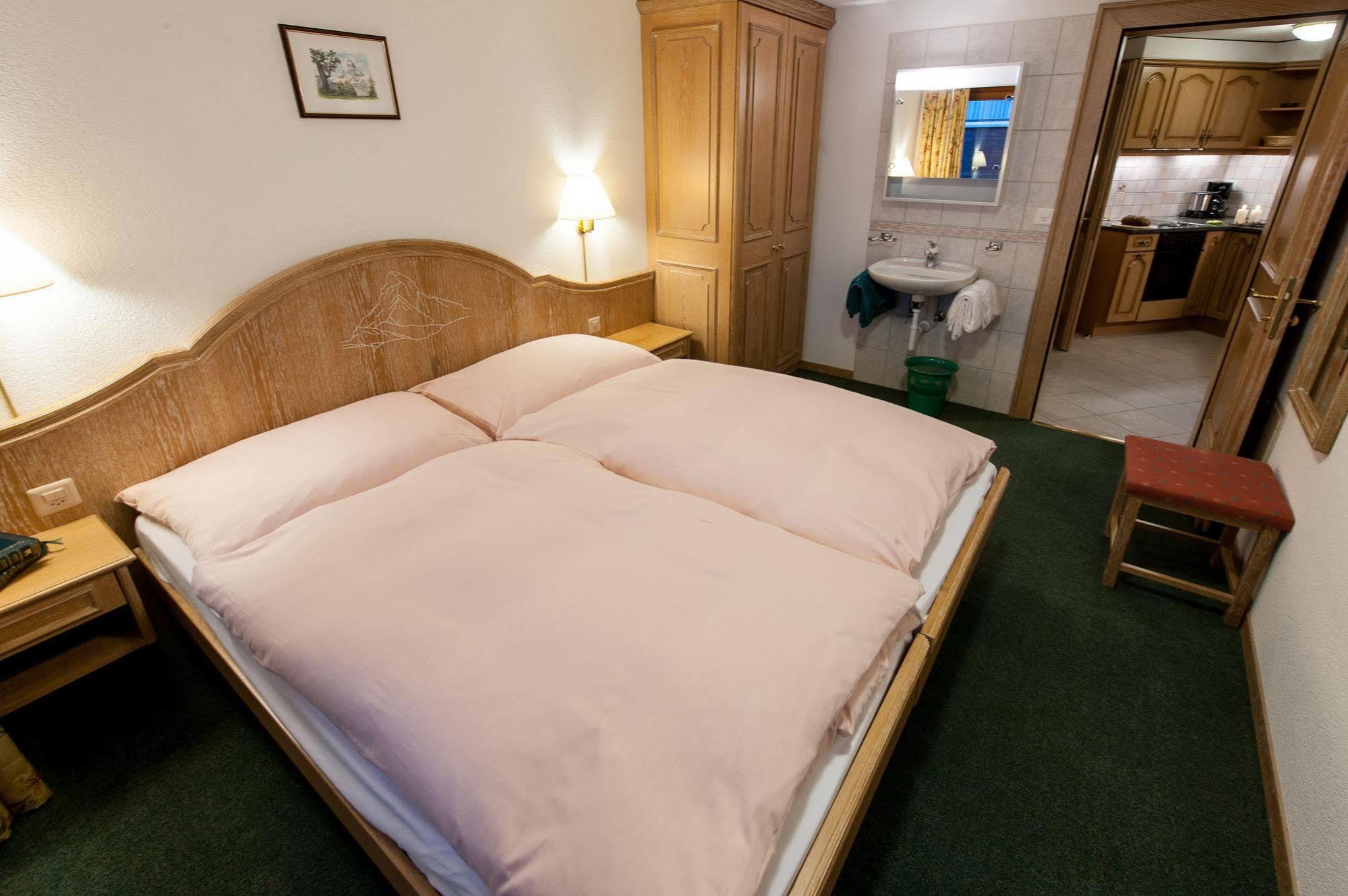 Appartements Zermatt Paradies Екстериор снимка