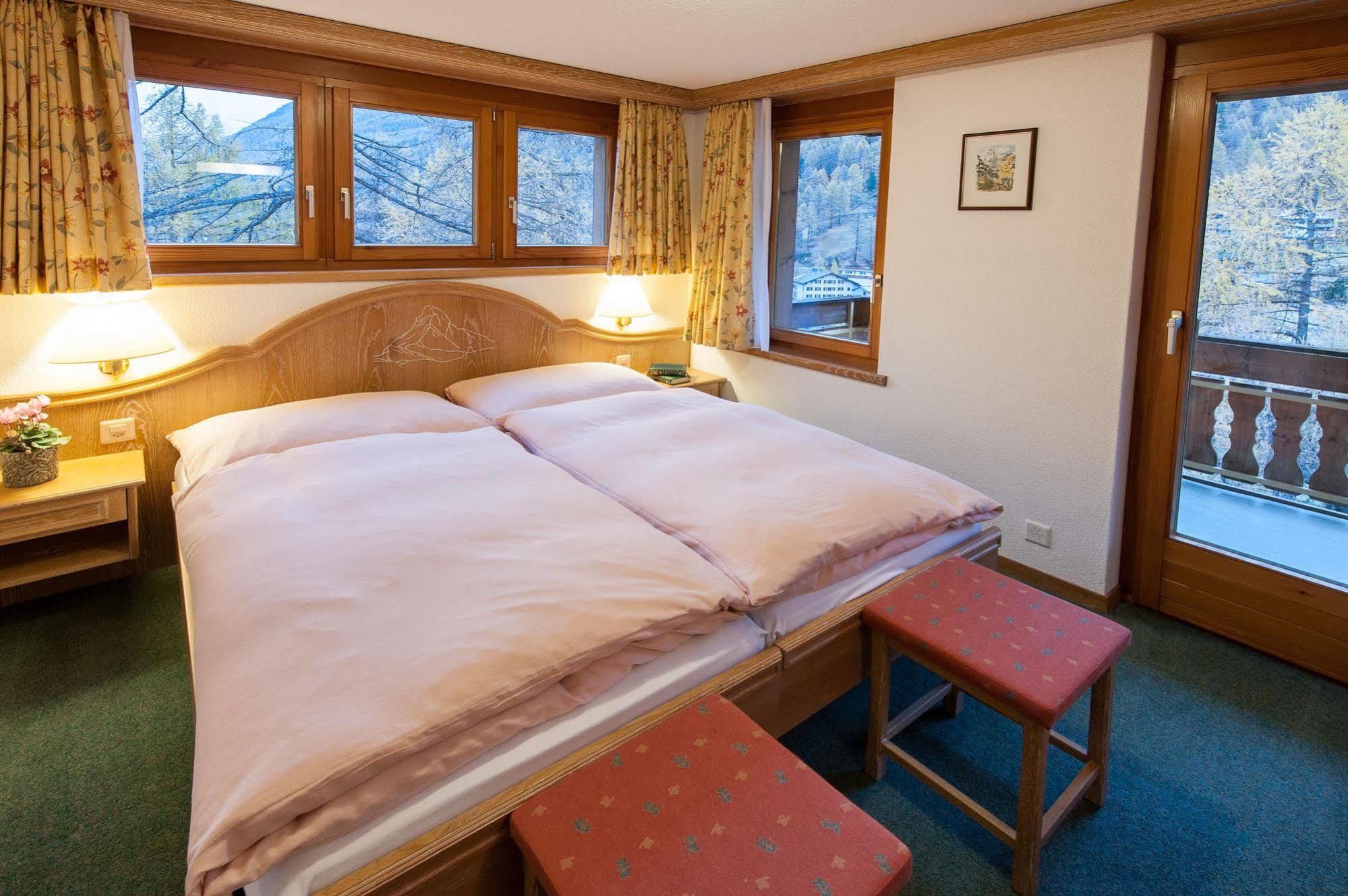 Appartements Zermatt Paradies Екстериор снимка