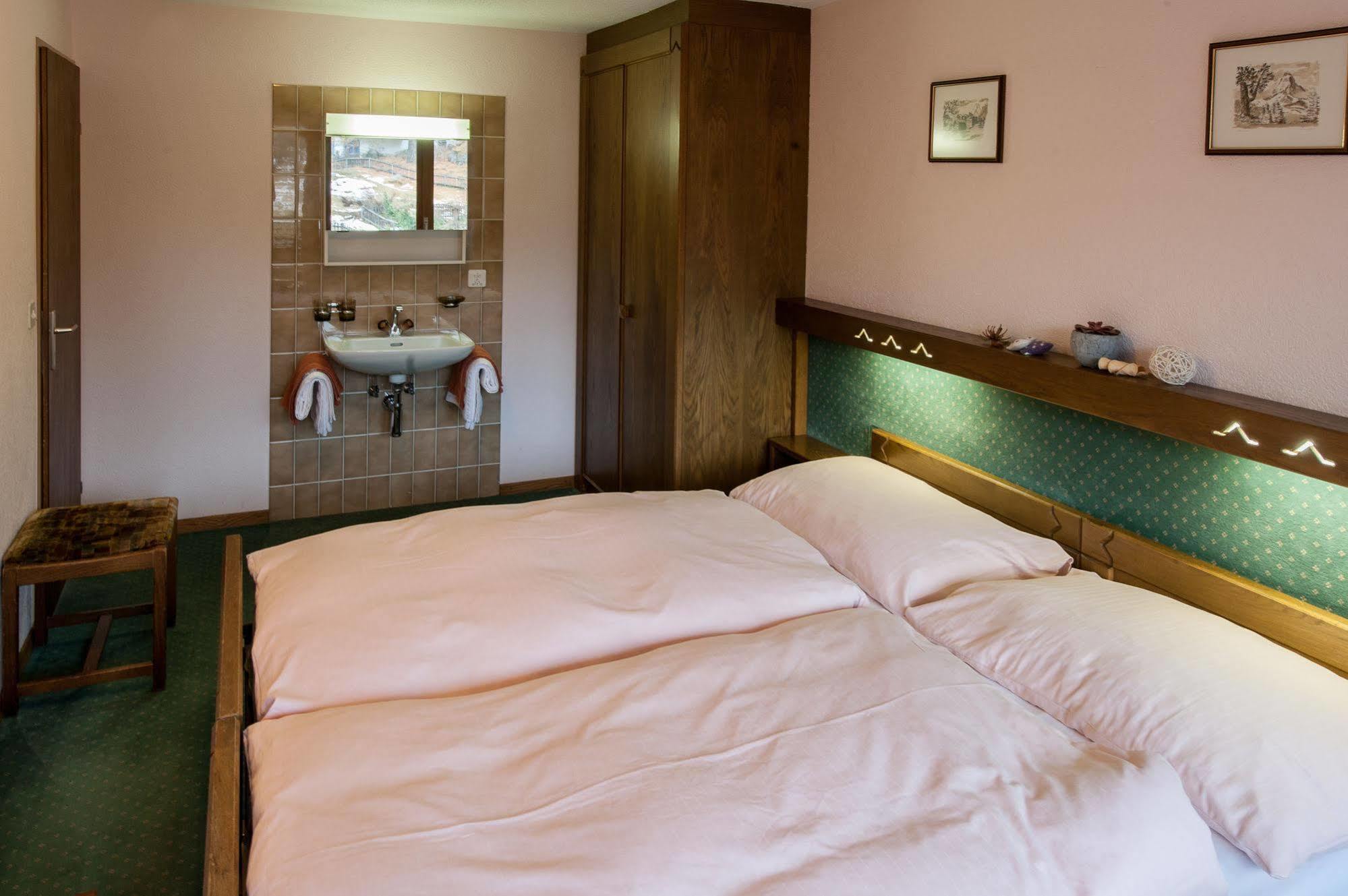 Appartements Zermatt Paradies Екстериор снимка