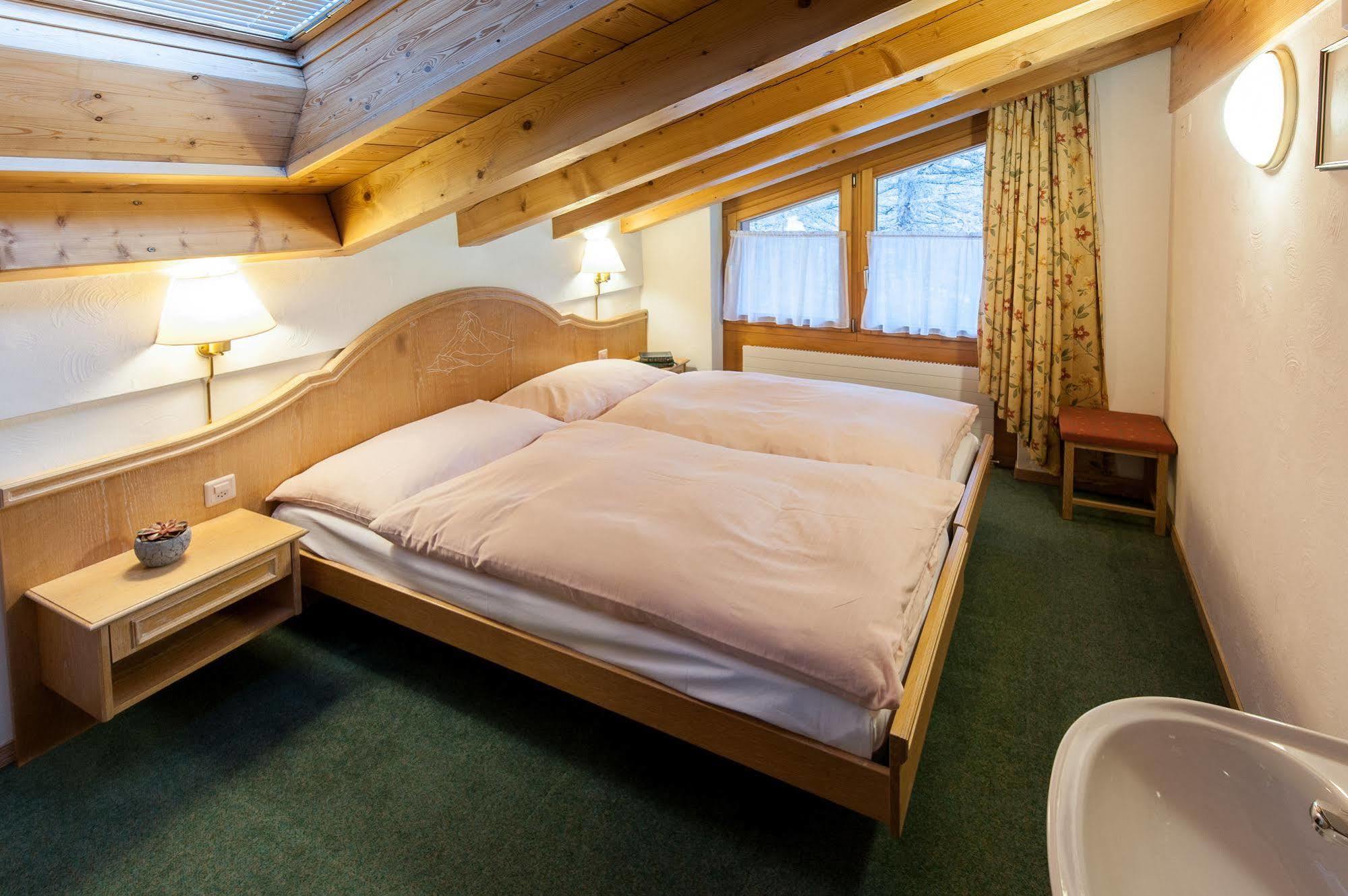 Appartements Zermatt Paradies Екстериор снимка